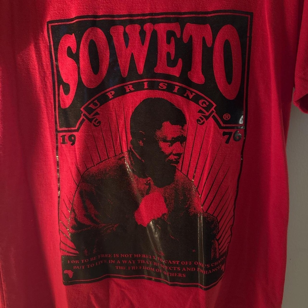 Heaven Soweto Uprising 1976 Nelson Mandela Boxing Graphic Tee Red Mens Medium